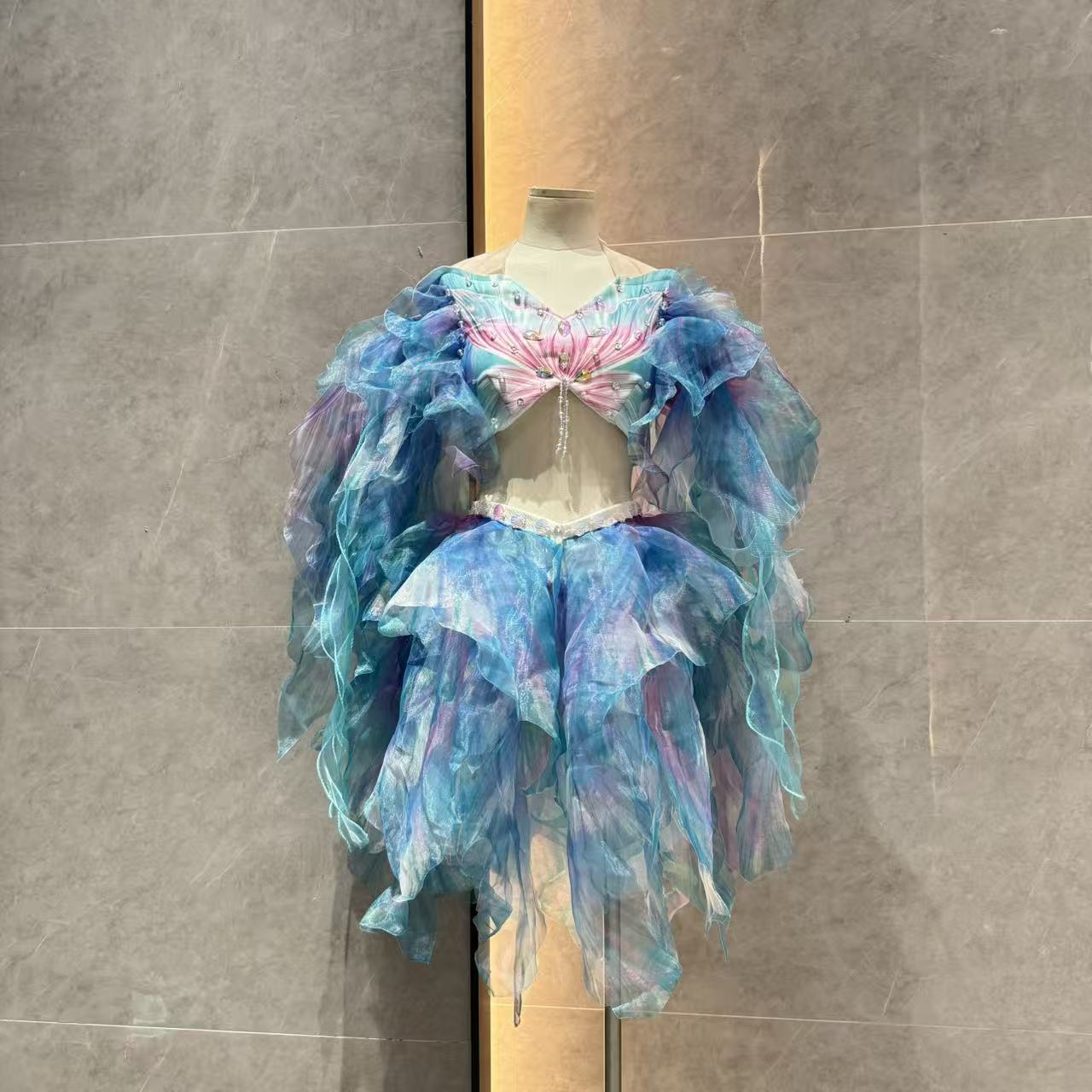 Mermaid Water Dance Skirt Prin - đánh giá và giá Aquarium & Marine Museum Ums